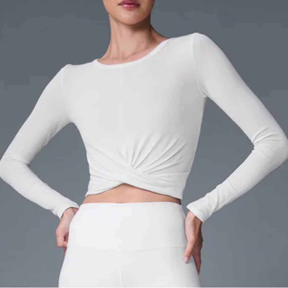 ALO Yoga Cover Long Sleeve Top in White Size Medium